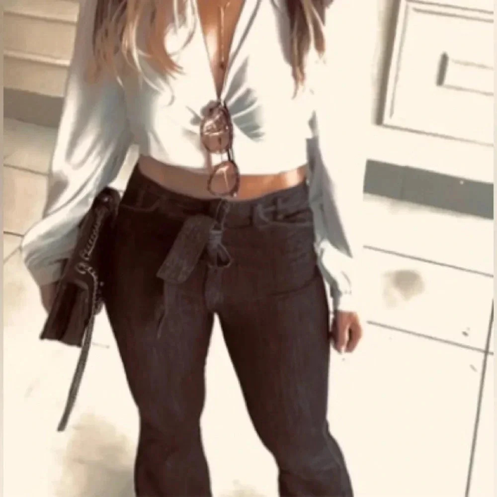 Women’s High-Rise Bell-Bottom Black Denim Jeans Flare Wide Leg & Belt-Med